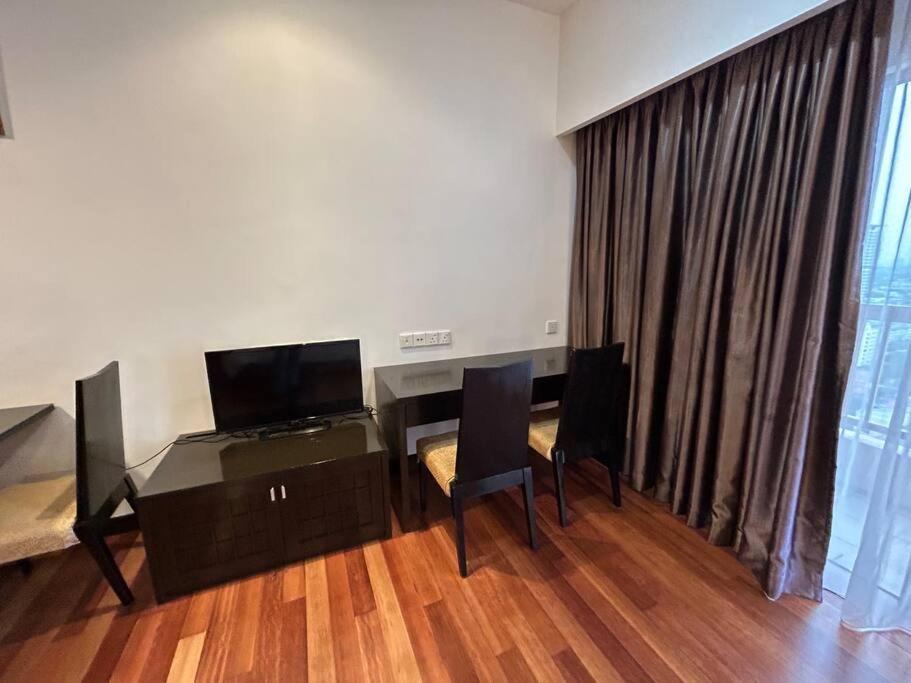 New-Sunwaylagoonfamilysuite-Highest Floor-2-4Pax-Netflix-Balcony-Superfastinternet Petaling Jaya Eksteriør billede